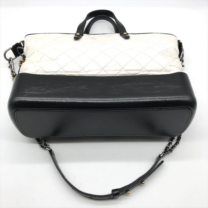 Chanel CC Logo Quilted Gabriel 2-Way White Bicolor Purse — view 4