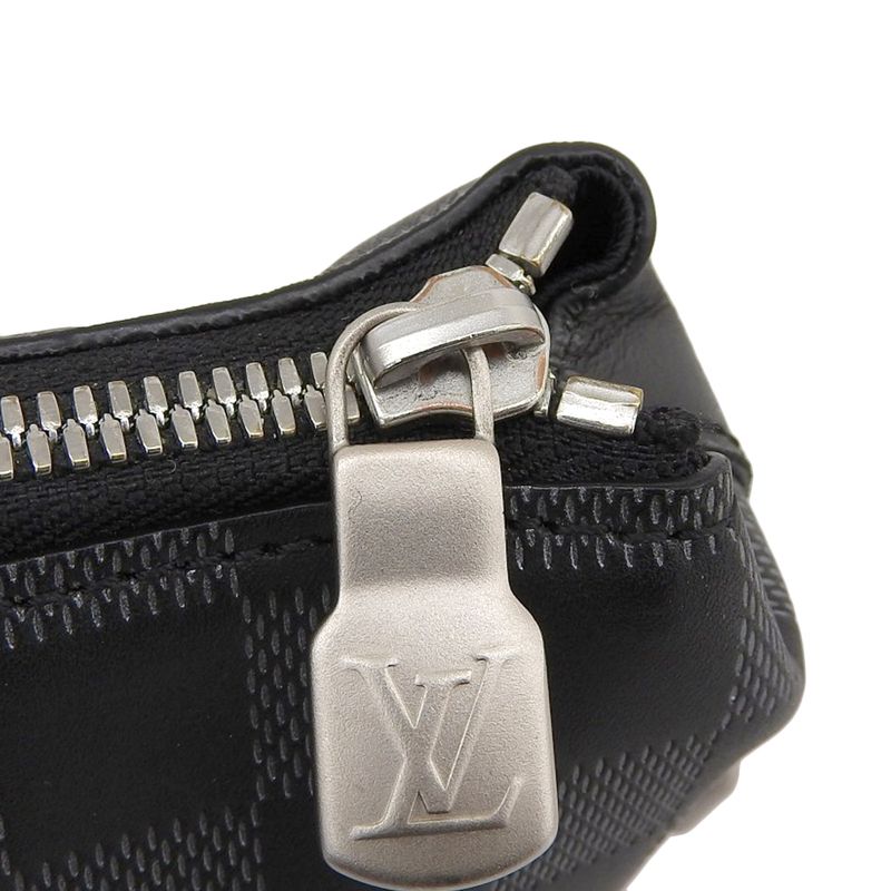 Louis Vuitton Damier Infini Discovery Messenger BB Shoulder Bag — view 5