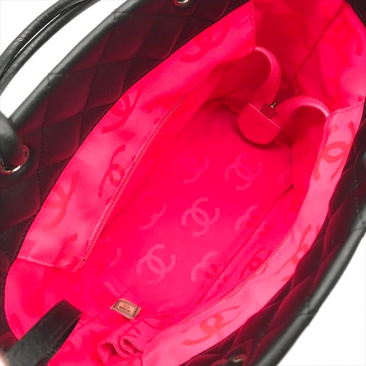 Chanel CC Logo Cambon Leather Tote Black — view 8