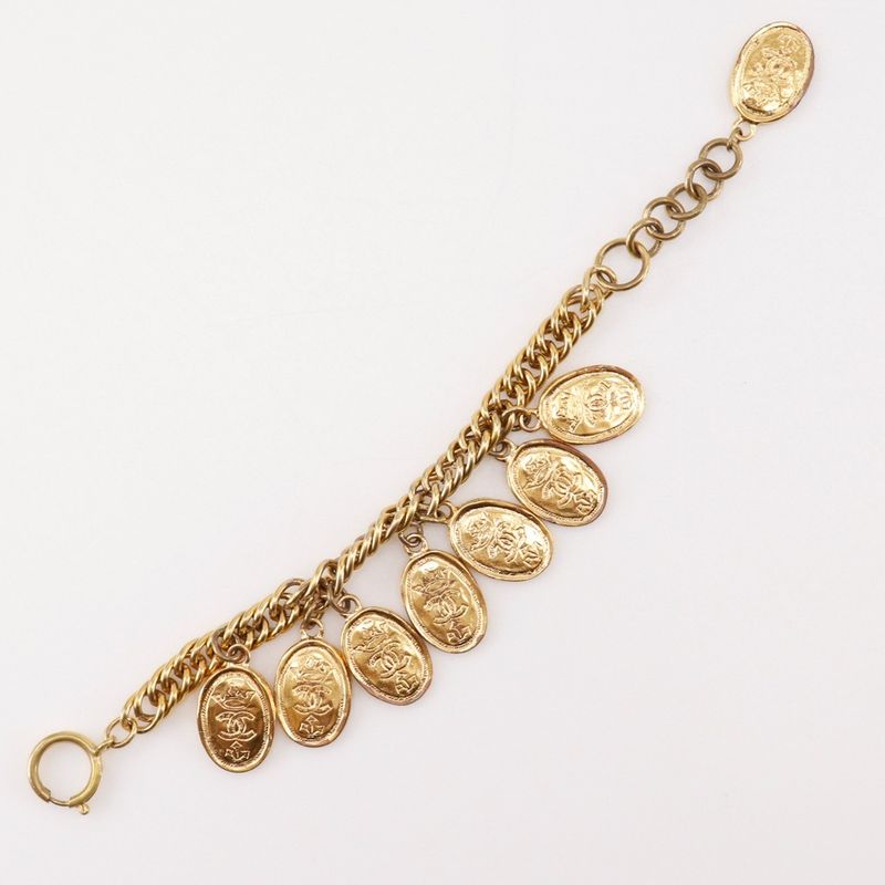 Chanel Medallion Charm Coco Mark Chain Gold Plated 83.4 g Bracelet — view 5