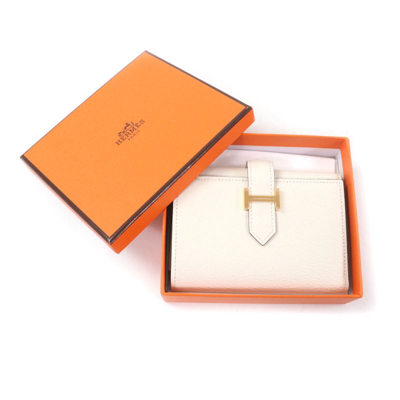 Hermes Bearn Combine Nata Gold Hardware H Logo Compact Wallet Chevre — view 2