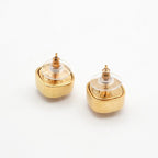 Chanel Earrings Gold Coco Mark Square — view 4