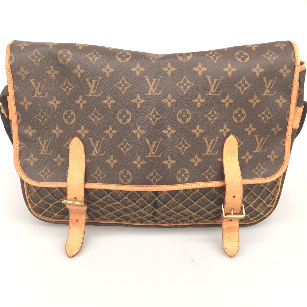 Louis Vuitton Shoulder Bag Monogram Congo MM — view 2