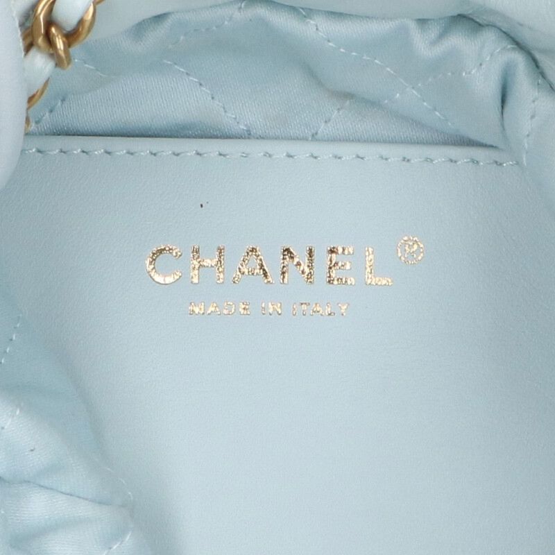 Chanel 22 Leather Quilted Chain Shoulder Bag — view 5