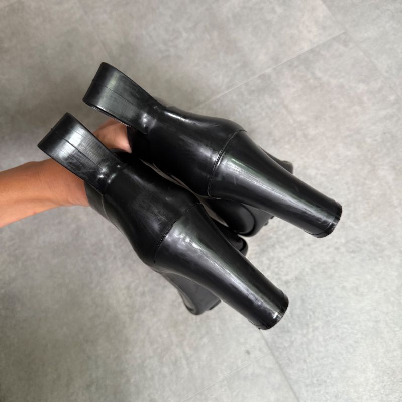 Bottega Veneta Rain Short Boots 38 25 cm Black Storage Bag Rubber — view 7