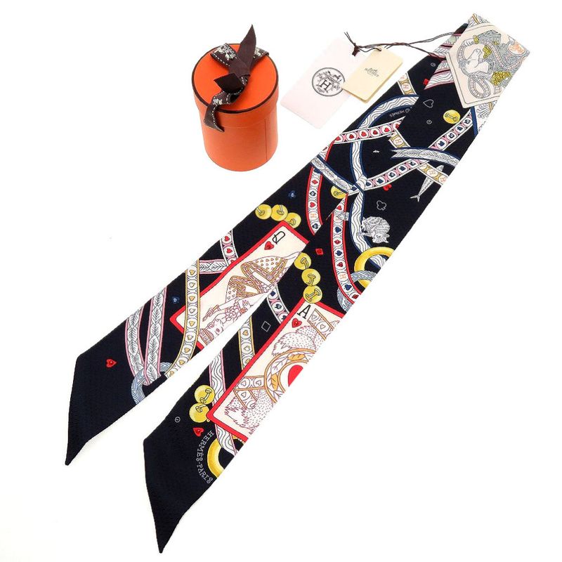 Hermes Twilly Bijoux Pique Queen Of Hearts DAME de Coeur Silk Black Red — view 2
