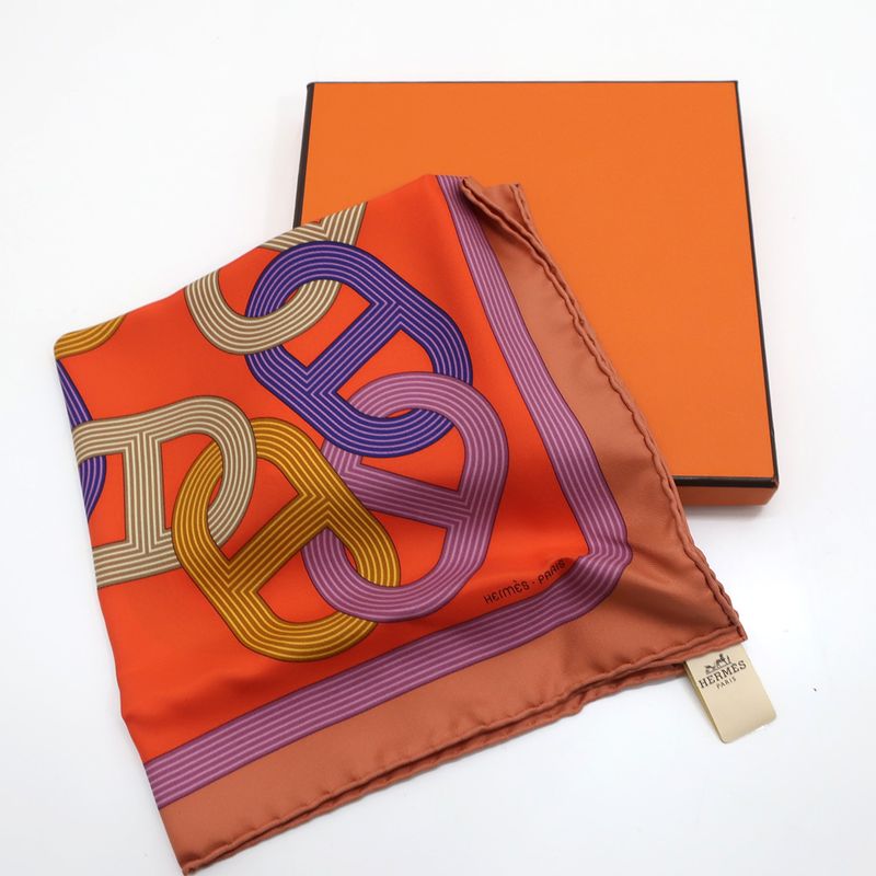 Hermes Gavroche 45 no 24 Circuit Scarf Chaine D'ancre Mauve Bois De — view 8