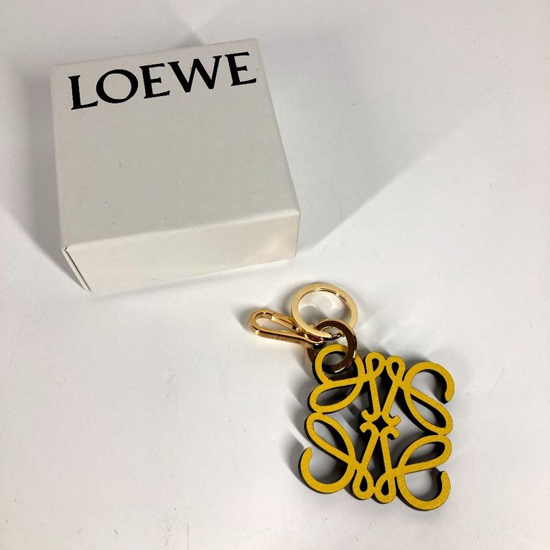 Loewe Key Holder Anagram Charm in Calf X06 Leather Yellow — view 8