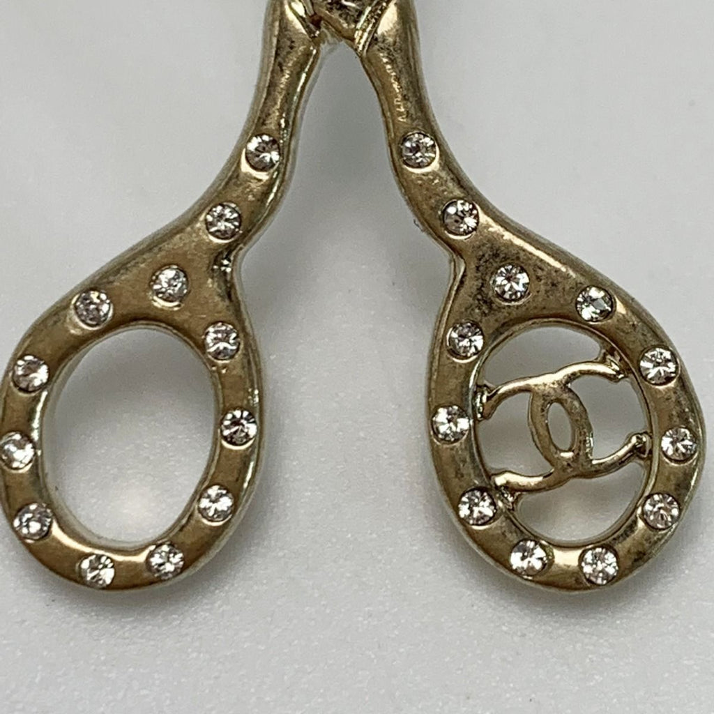 Chanel Scissors Brooch B21 V Gold Pin Type — view 3