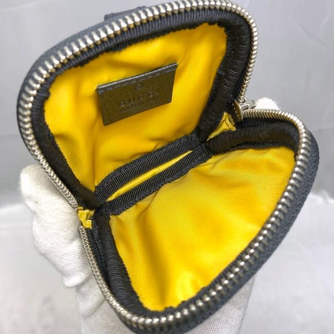 Gucci Mini Pouch Yellow Black Off the Grid — view 6