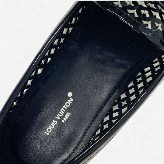 Louis Vuitton Chess Line Monogram Loafers Leather Shoes Patent Black Gold Logo — view 6
