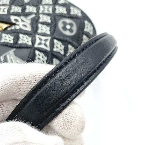 Louis Vuitton Since 1854 Twist MM Shoulder Bag Black — view 7
