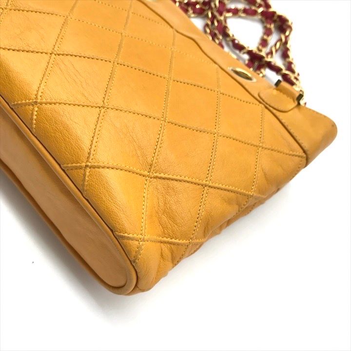 Chanel Lambskin Bicolor Quilted Chain Shoulder Bag Yellow Purse — view 5
