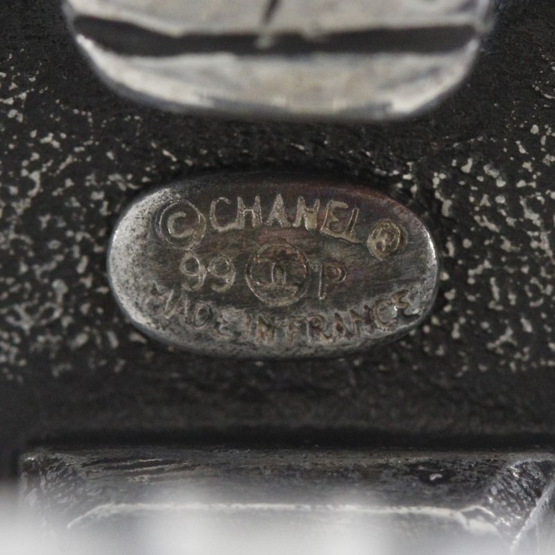 Chanel Coco Mark Metal Silver 99 P 11.7 g Earrings — view 9