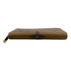Louis Vuitton Monogram Giant Reverse Zippy Wallet Long — view 4