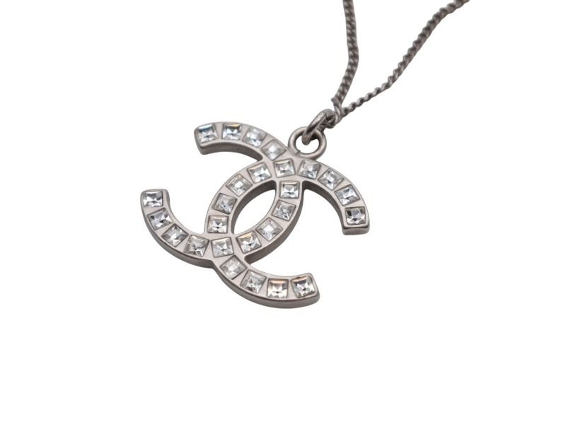 Chanel CC Logo Square Rhinestone Necklace 09 50 Silver Metal — view 4