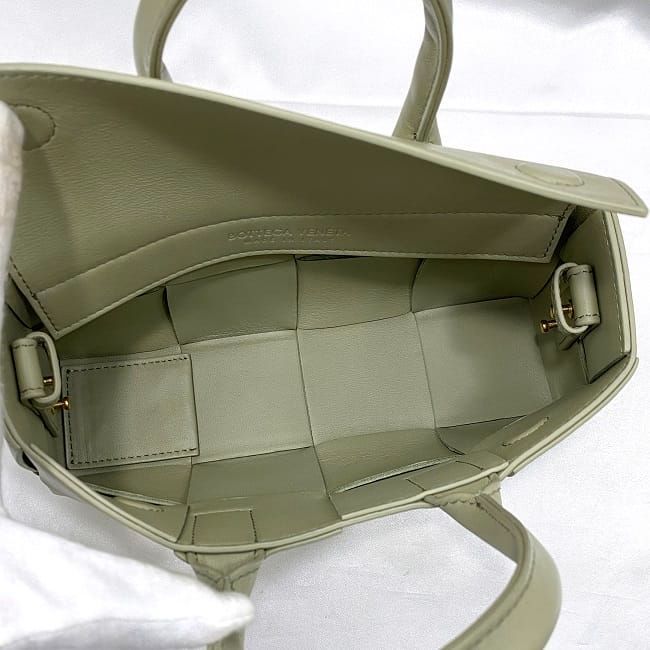 Bottega Veneta 2-Way Bag Mini East West Light Green — view 8