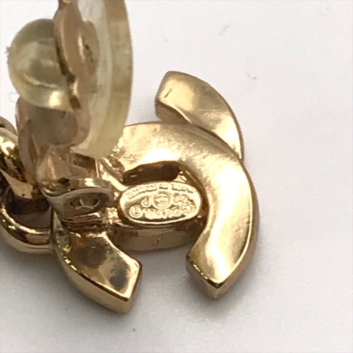 Chanel Mademoiselle CC Logo Swing Earrings Gold — view 4