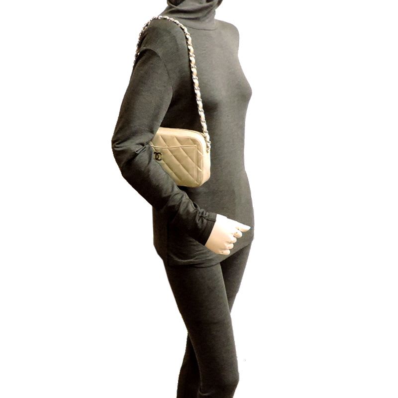 Chanel Shoulder Quilted Chain Lambskin White Bag — view 7
