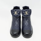 Chanel Quilted Turnlock Side Gore Shorts Navy 38 — view 3