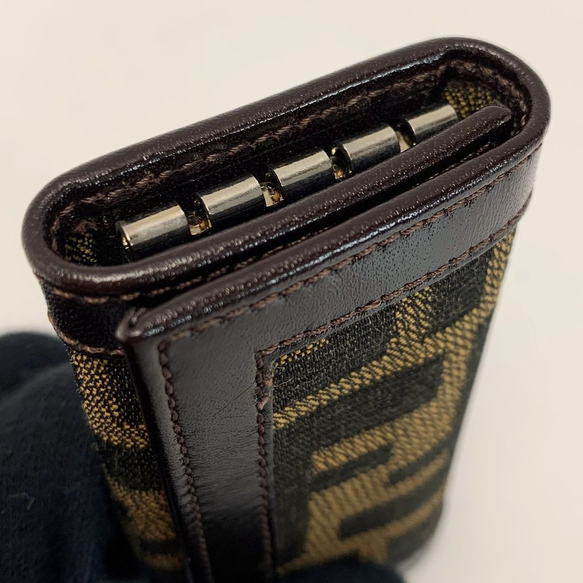 Fendi Zucca 2289-10162-099 Dark Brown Quadruple Key Case — view 4