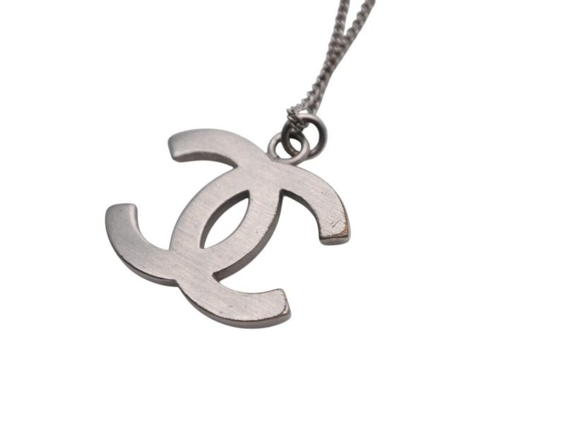 Chanel CC Logo Square Rhinestone Necklace 09 50 Silver Metal — view 6