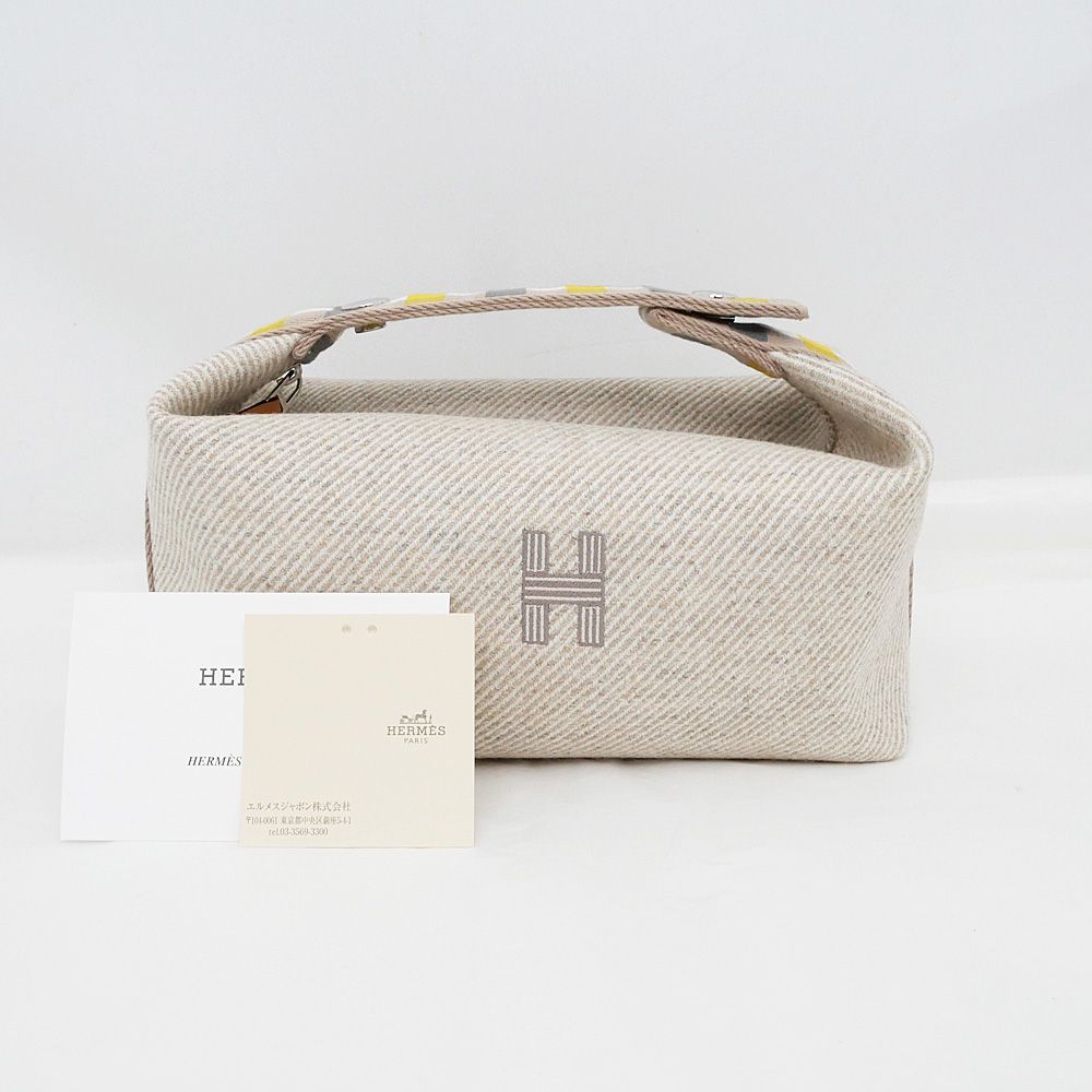 Hermes Brid A Black PM Au-carre Handbag Pouch Seigle — view 2
