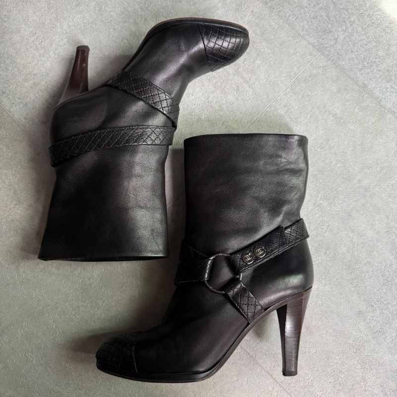 Chanel Quilted Leather Belt Boots Coco Mark Medium Length Black 37 C — view 3