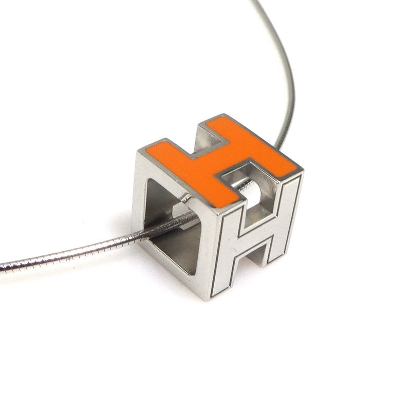 Hermes Necklace H Cube Caged Ash — view 3