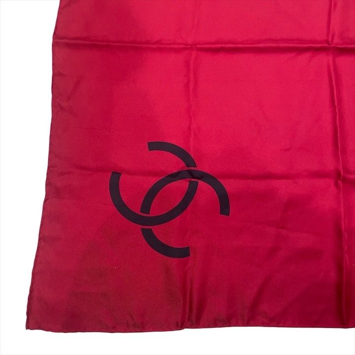 Chanel CC Logo Scarf Large Silk 100% Red — view 6
