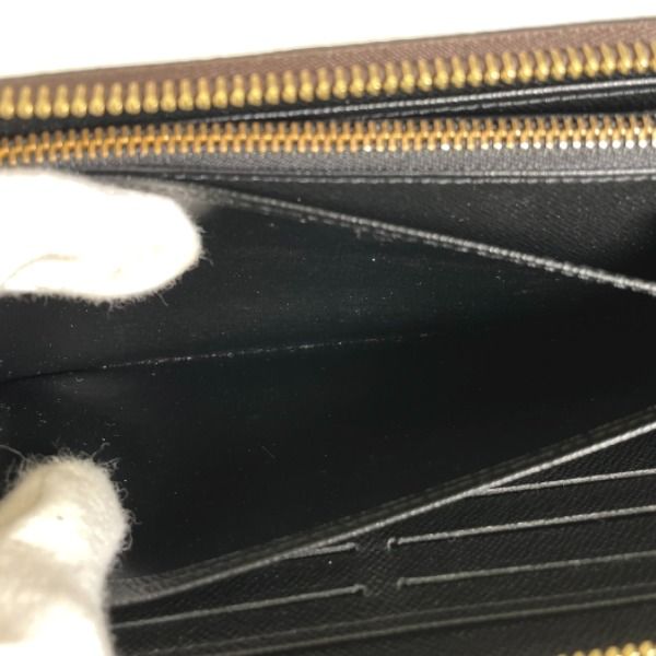 Louis Vuitton Monogram Giant Reverse Zippy Wallet — view 9