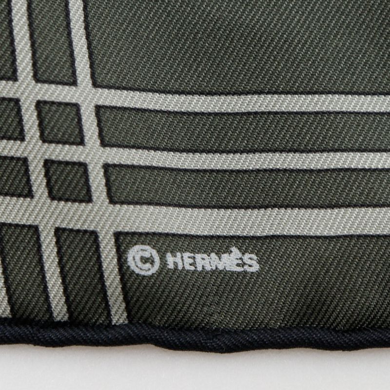 Hermes Carre 45 Petit Constellation Ship Orion Design Silk — view 9