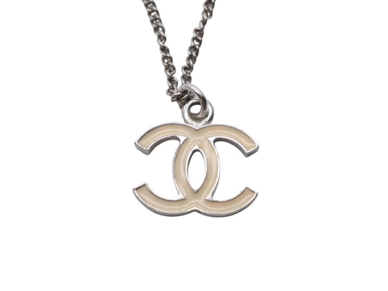 Chanel CC Logo Necklace 07 47 Ivory Silver Metal — view 2
