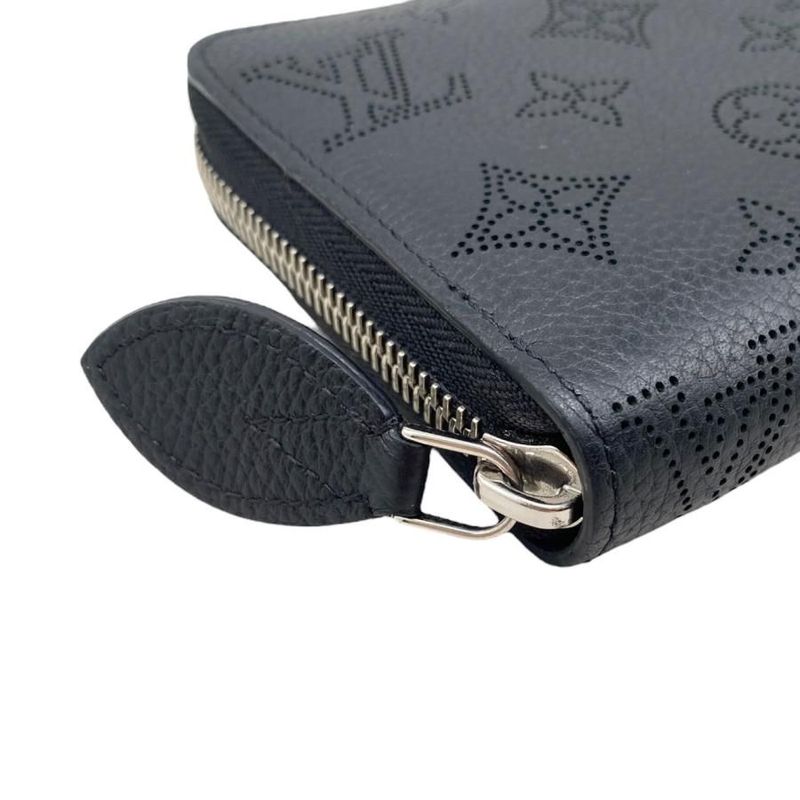 Louis Vuitton Long Wallet Zippy Monogram Mahina Noir Black — view 3