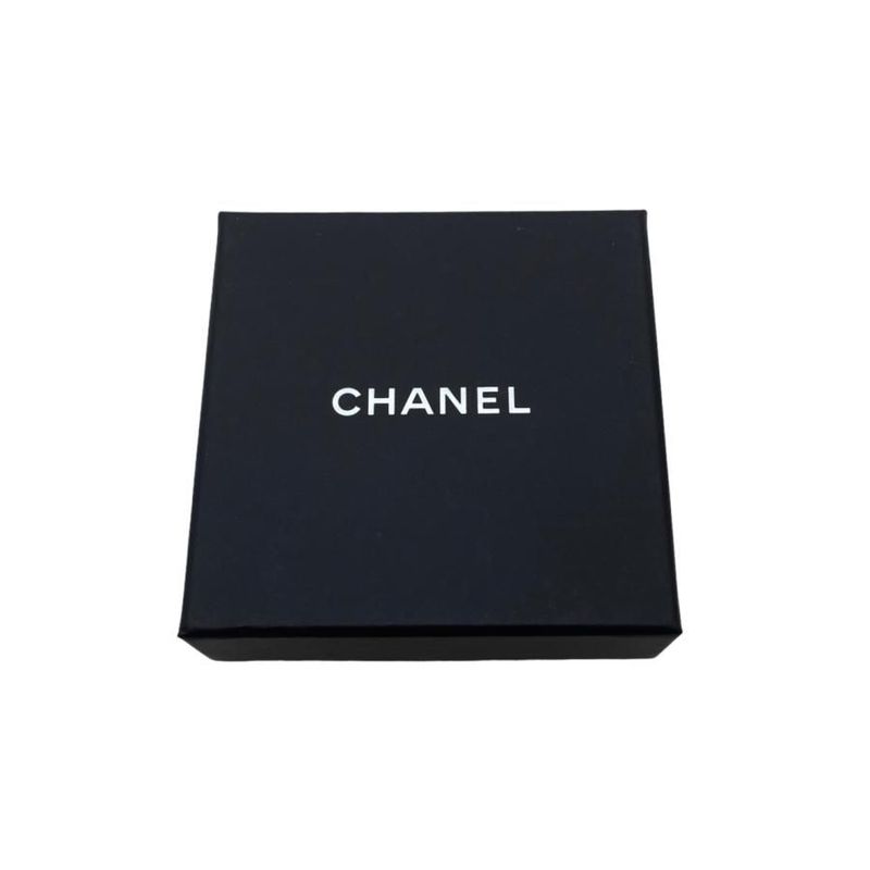 Chanel Key Holder Heart Charm Coco Mark Stone Black 2022 AW — view 7