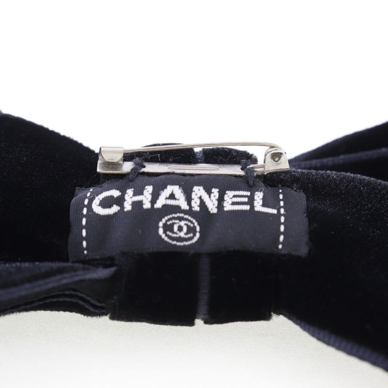 Chanel Ribbon Velour 17 g Brooch — view 4