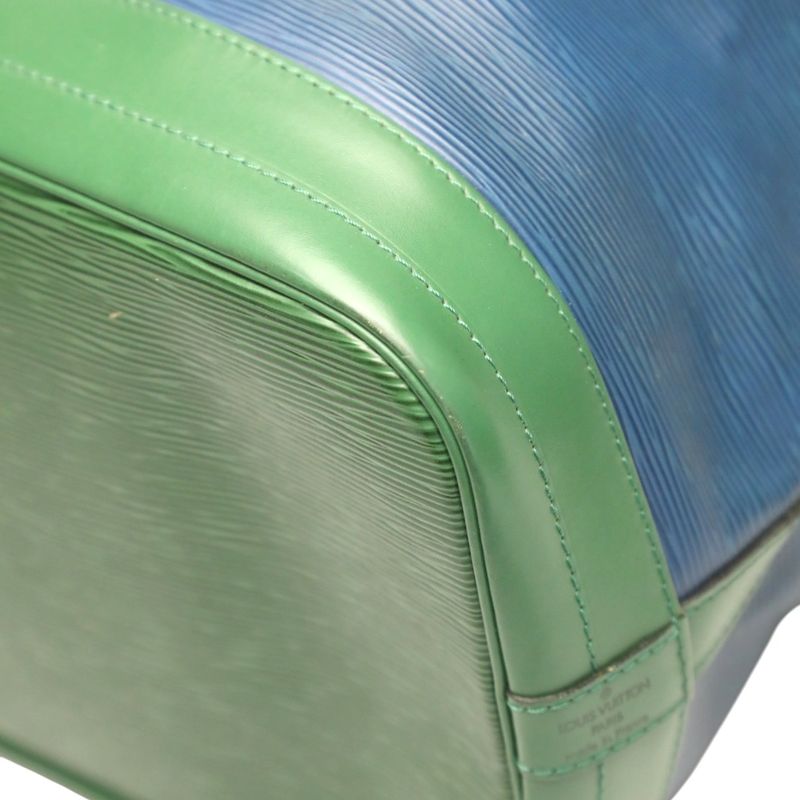Louis Vuitton Epi Drawstring Shape Shoulder Bag Noe — view 8