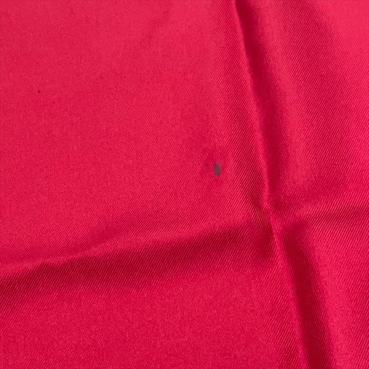 Chanel CC Logo Scarf Large Silk 100% Red — view 9