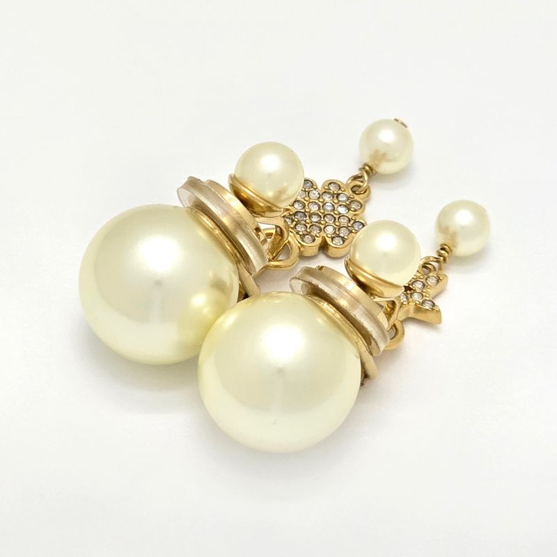Dior Tribales Clip Earrings Star Clover Charm White Resin Pearl — view 4