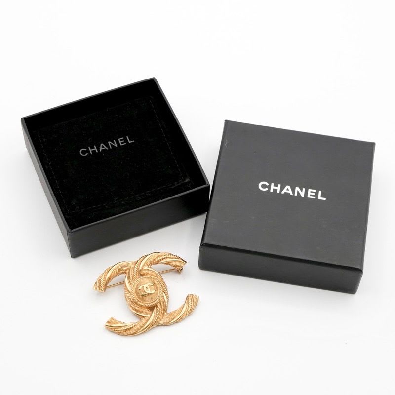 Chanel Brooch Corsage Gold — view 8