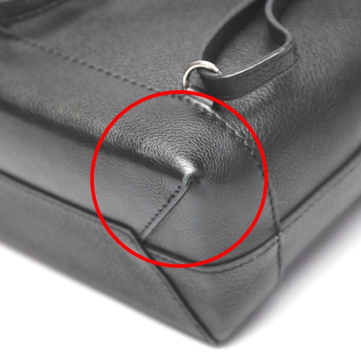 Louis Vuitton Taurillon Lock Me Bag Mini Backpack Daypack — view 8