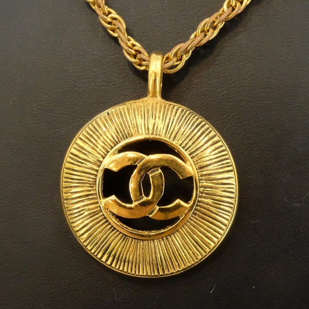 Chanel CC Vintage 24K Gold Necklace Chain Paris Medallion Pendant — view 4
