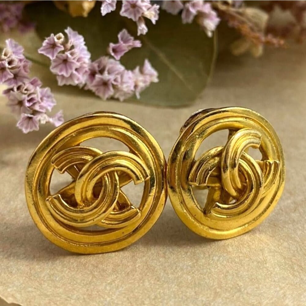 Chanel 24K Earrings Vintage CC Gold Plated Clip-On Round Medallion Logo 1996 96 — view 3