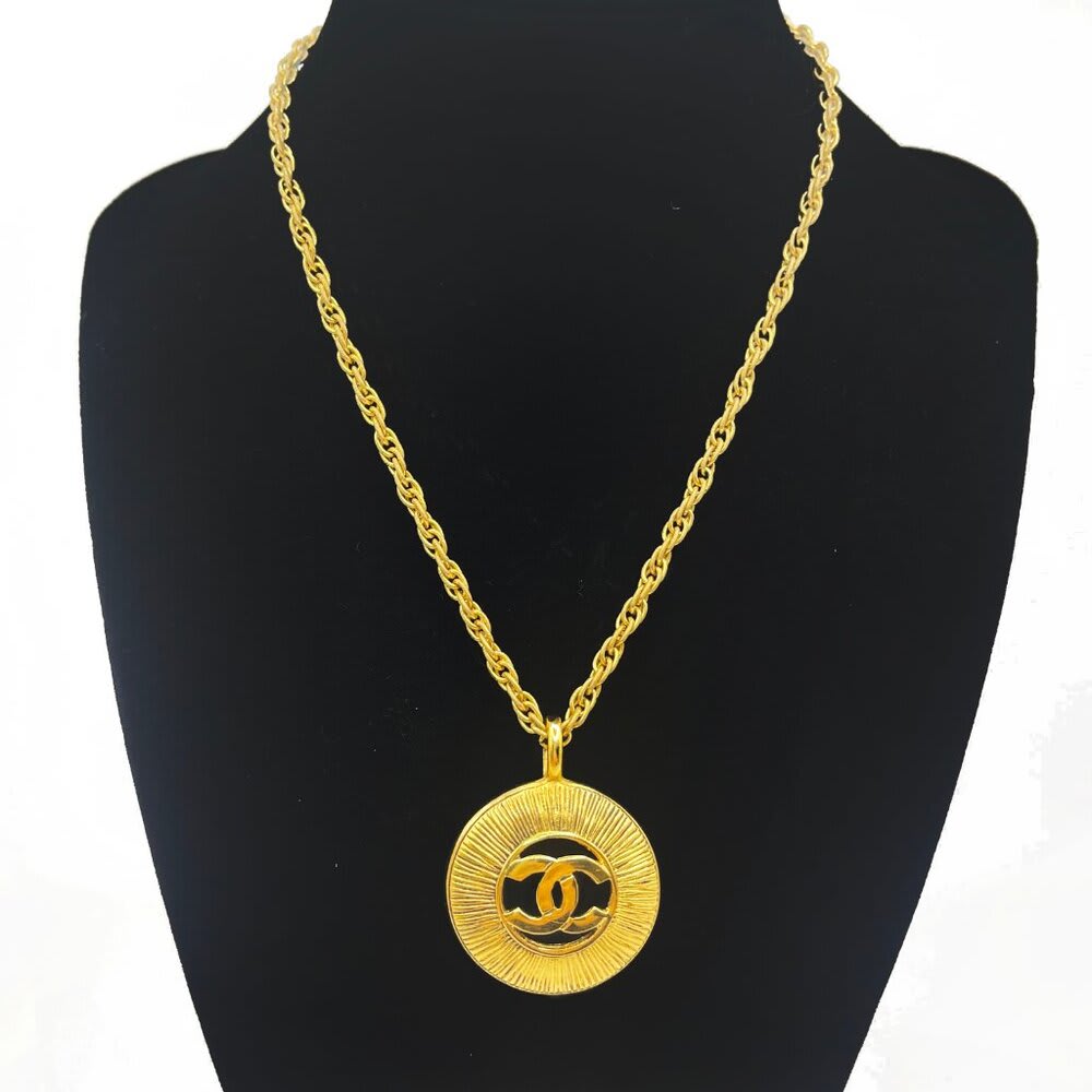 Chanel CC Vintage 24K Gold Necklace Chain Paris Medallion Pendant — view 6