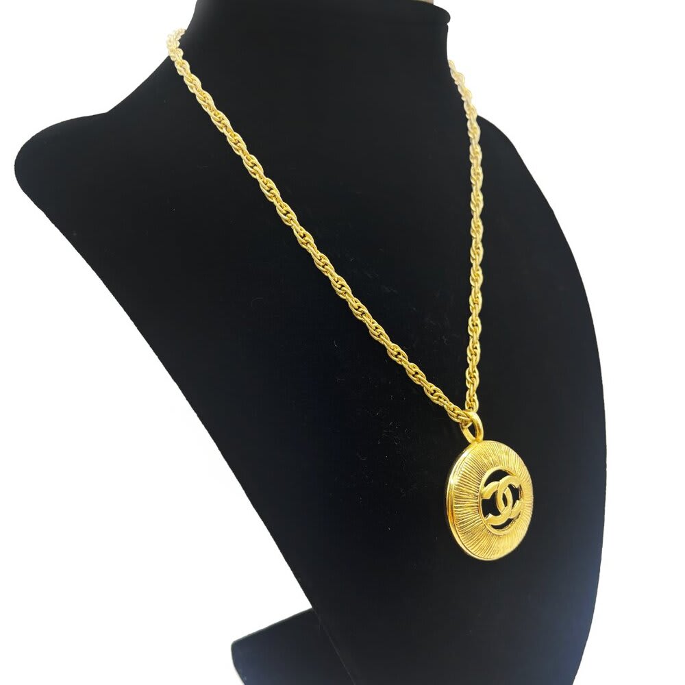 Chanel CC Vintage 24K Gold Necklace Chain Paris Medallion Pendant — view 8