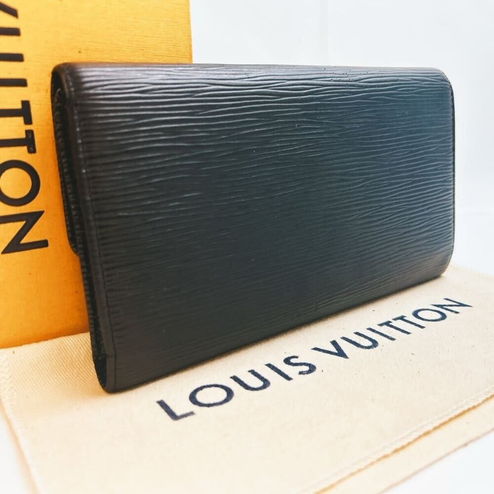 Louis Vuitton Porte Tresor International Trifold Epi Leather Wallet — view 2