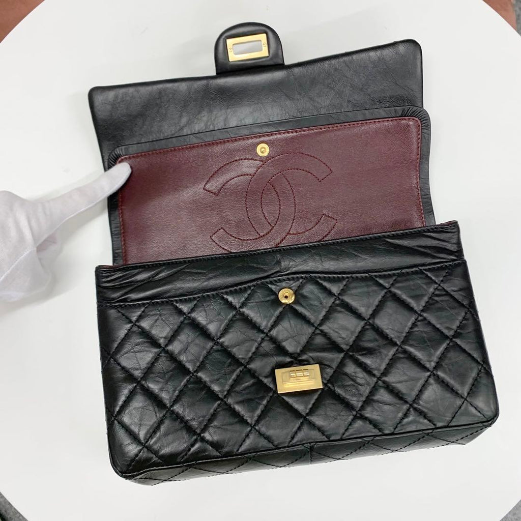 Chanel Quilted 2.55 CC Logo Turnlock Shoulder — view 6
