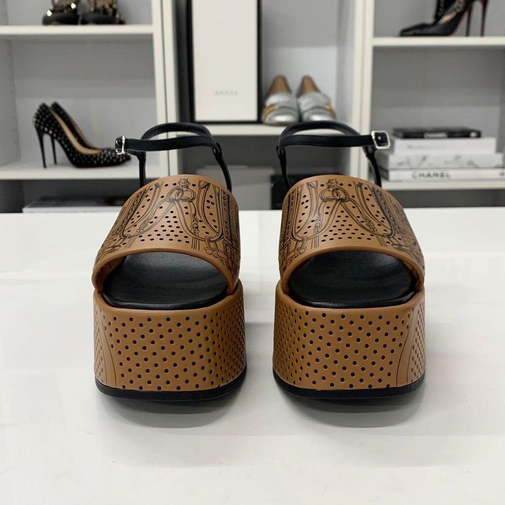 Hermes Cervera Bride de Gala Eyeliner Perforet Leather Sandals — view 4
