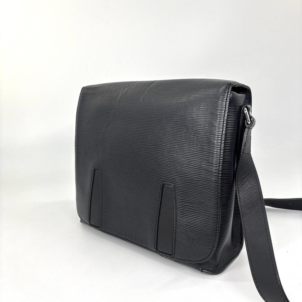 Louis Vuitton Epi Harrington Messenger PM Shoulder Bag Black — view 2