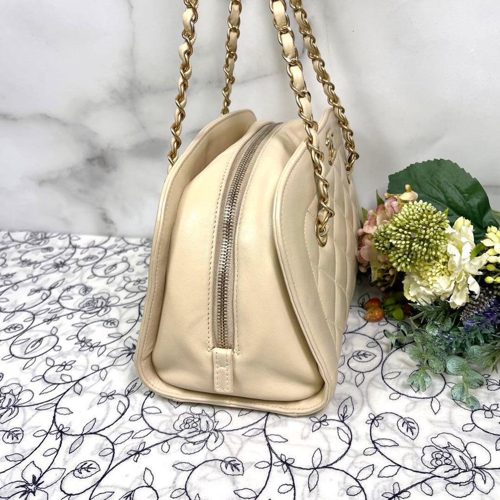 Chanel Quilted Chain Shoulder Bag — view 6